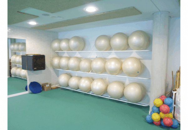 SOPORTE DE PARED PARA BALONES GIGANTES DE 55 A 75CM. longitud 3/1,8 metros