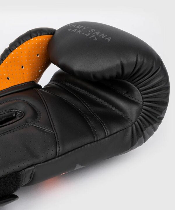 Venum S47 Boxing Gloves Negro-Naranja - Imagen 4