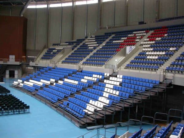 Asiento abatible con respaldo alto modelo AB GRADA, FUTBOL - Imagen 6