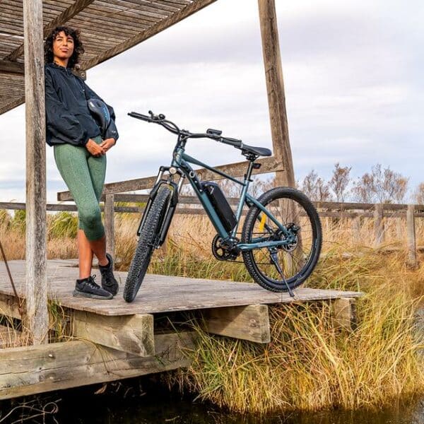 Bicicleta eléctrica e-Xplore de montaña de batería extraíble con 55 km de autonomía, 27,5" , suspensión delantera, cambio Shimano de 7 velocidades y doble disco de freno. - Imagen 9