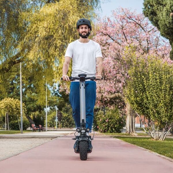 Bongo serie doble Z75 Patinete eléctrico con doble motor de 2200 W (500 W+500 W nominal) y autonomía de 75 km. Ruedas de 10,5” y doble suspensión. Cumple con todos los requisitos de la nueva normativa española de circulación - Imagen 5