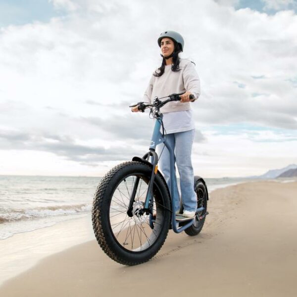 Bicinete Fat Bicinete eléctrico con motor de 1300 W (1000 W nominal) y autonomía de 60 km. Rueda Fat trasera de 20" y delantera de 26". Cumple con todos los requisitos de la nueva normativa española de circulación. preguntar stock - Imagen 5