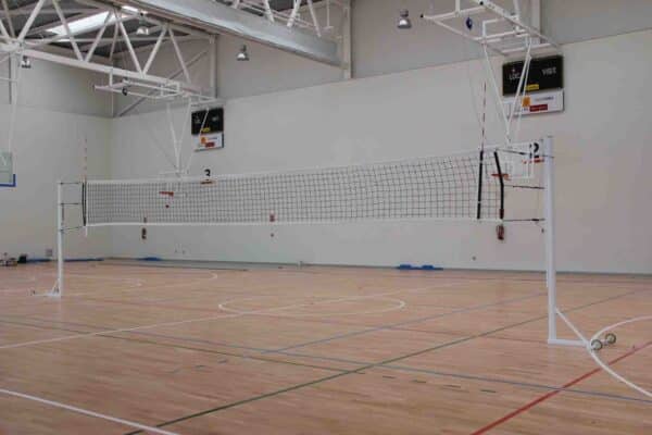 Juego postes voleibol de aluminio de Ø 90 mm en forma de L - Imagen 3