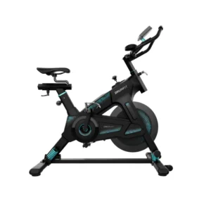 DrumFit Indoor 23000 Kosmos Pro UltraFlex Bicicleta indoor con tecnología Dynamic Pro, volante de inercia de 23 kg, resistencia manual, manillar y sillín deportivos, pantalla LCD, sensor de frecuencia cardíaca, calapies y freno de emergencia.