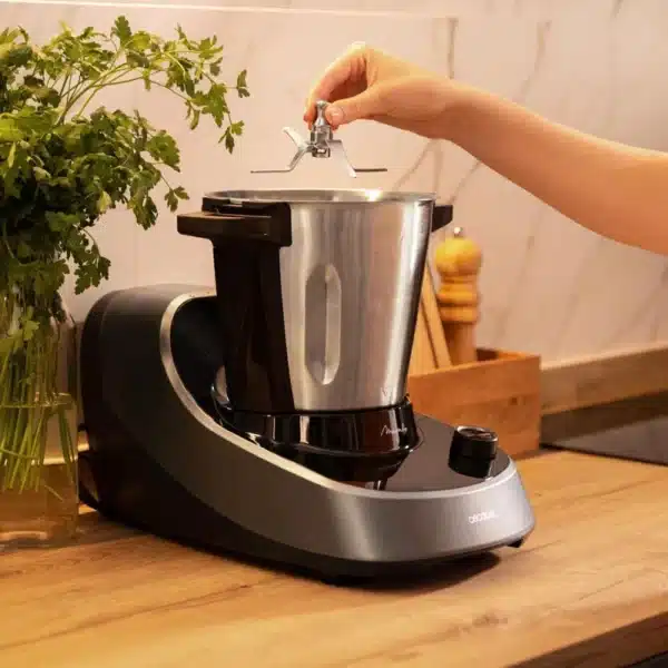 Mambo 11090 Habana Robot de cocina wifi con 37 funciones, APP, sistema autolimpieza, accesorios OneClick, báscula integrada, jarra inox y jarra antiadherente Habana - Imagen 3