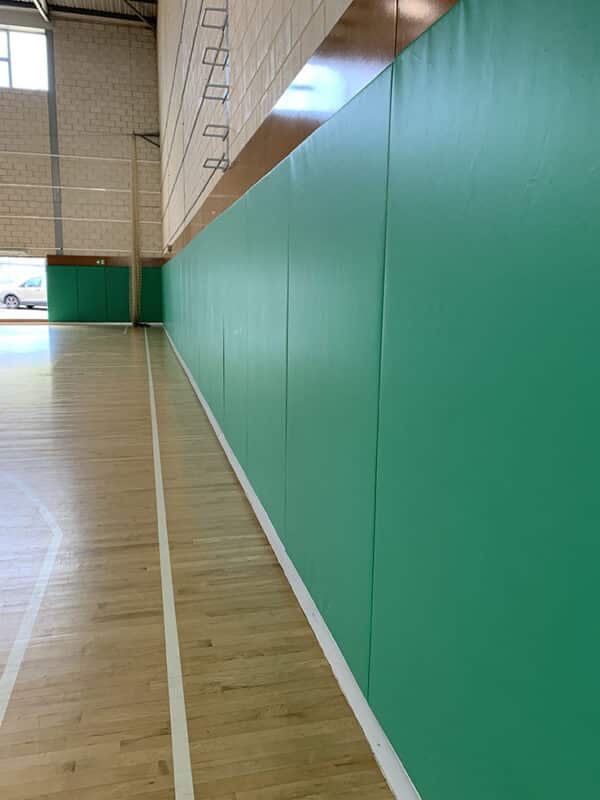 Protección de la pared del pabellón DEPORTIVO - Imagen 7