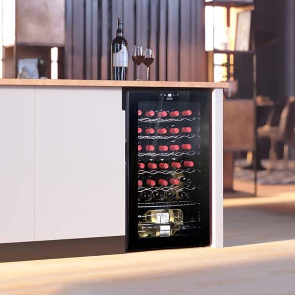 Bolero GrandSommelier 34030 Black Compressor Vinoteca de 34 botellas de capacidad con sistema compresor de enfriamiento que garantiza un alto rendimiento. Temperatura regulable y luz LED interior. - Imagen 9