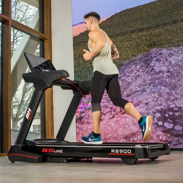 Cinta de correr RS900 BH Fitness: con una inclinación eléctrica de 15% y una superficie de carrera de 55 cm - Imagen 2