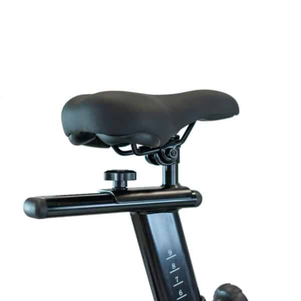 Bicicleta indoor BH Fitness Xcalibur Magnetic Silver: Smart Bike con resistencia magnética de 24 niveles y 800 vatios máximos - Imagen 5