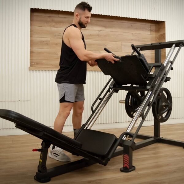 Máquina Hack Squat / Leg Press 45º BH Fitness: para trabajar cuádriceps, isquiotibiales y glúteos de forma fácil y confortable para la espalda - Imagen 6