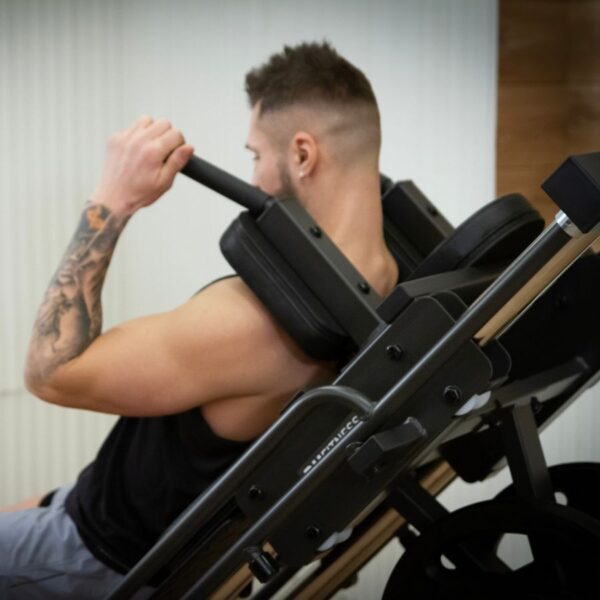 Máquina Hack Squat / Leg Press 45º BH Fitness: para trabajar cuádriceps, isquiotibiales y glúteos de forma fácil y confortable para la espalda - Imagen 5