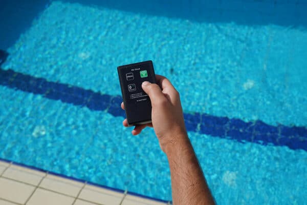 Reloj/Termómetro digital para piscina - Imagen 2