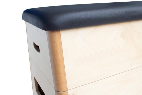PLINTON PIRAMIDAL DE MADERA - Imagen 3